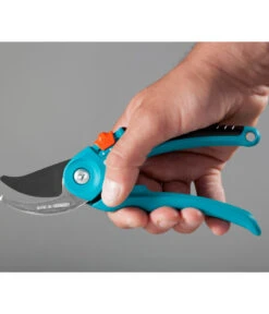 GARDENA Bypass Gartenschere B/S-M -Gardena Store 6916308 WE DE 001 GardenaGartenschereBS M