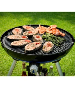 CADAC Gasgrill Carri Chef 50, Inkl. BBQ/Plancha-Platte -Gardena Store 6961593 WE MO 004 CadacGasgrillCarriChef50BBQ2PlanchaDome